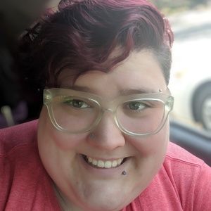 Meet your Posher, Lindsey